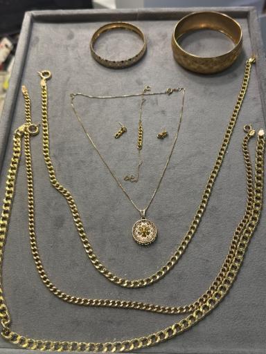 گالری طلا گارنیک