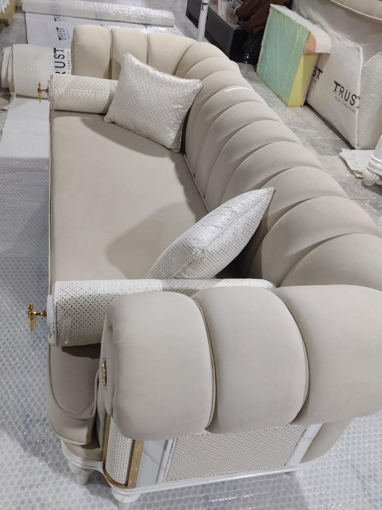 عکس گروه مبلمان تراست