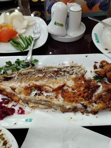 عکس رستوران و سالن غذاخوری کاج