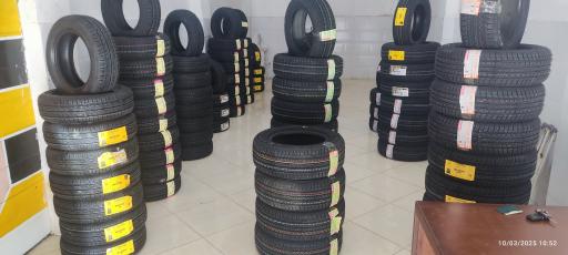 عکس فروشگاه لاستیک و باطری پارس