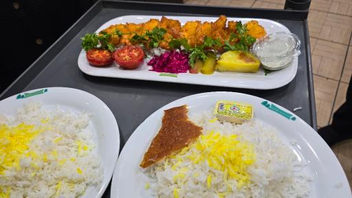 عکس رستوران و سالن غذاخوری کاج