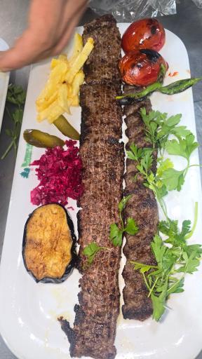 عکس رستوران و سالن غذاخوری کاج