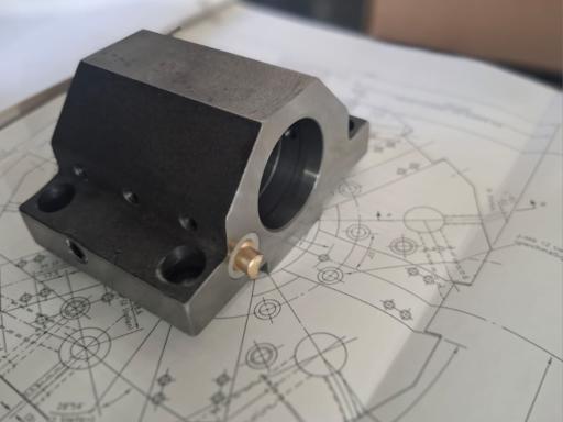 عکس کارگاه تراش cnc اسلامی