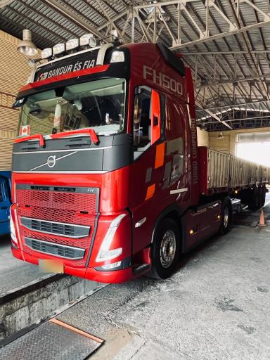 عکس مرکز معاینه فنی خودروهای سنگین