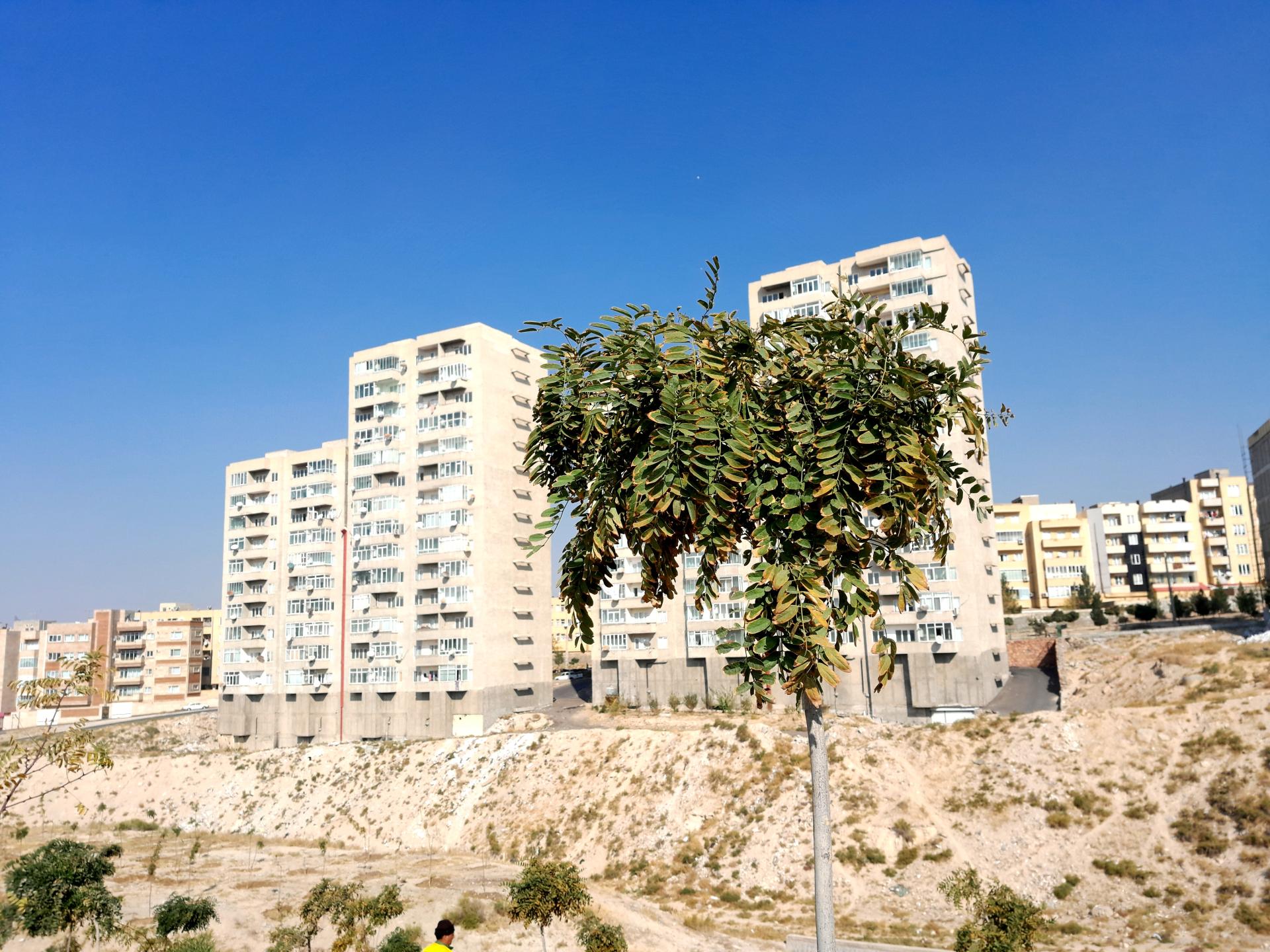 عکس مجتمع مسکونی 196 واحدی فرهنگیان