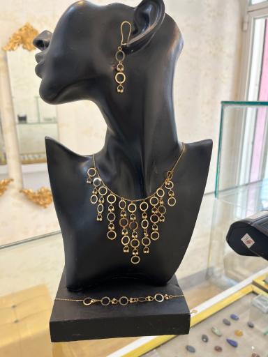 طلا و جواهر سازی آقاجانی