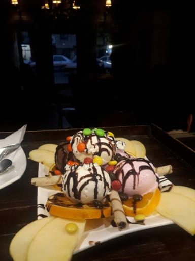 کافه آدم و حوا