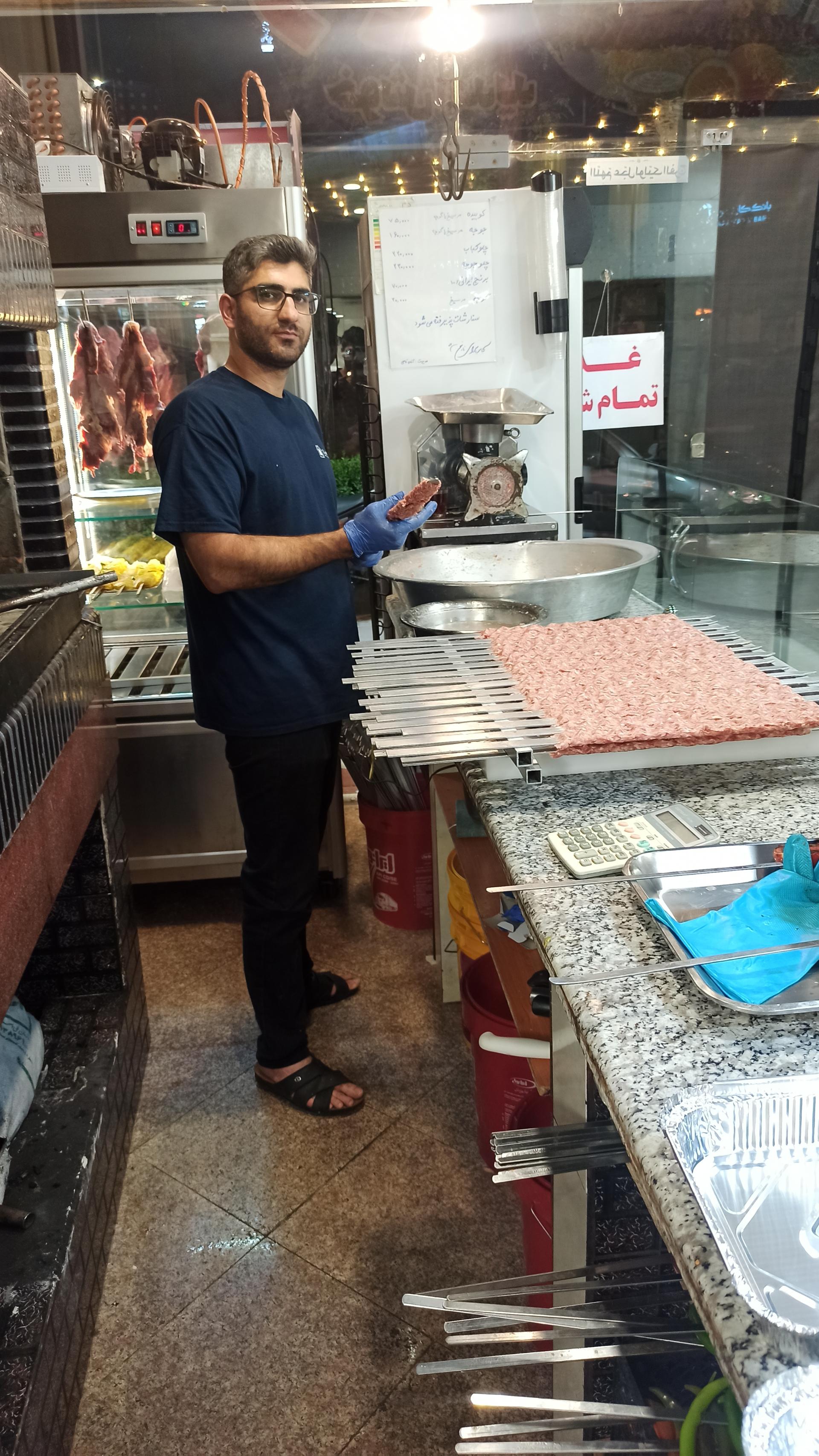 عکس کبابی نارنج شعبه ۳