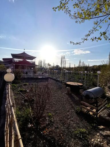 عکس اقامتگاه علی برق ریوش