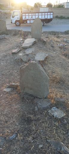 عکس گورستان تاریخی راز