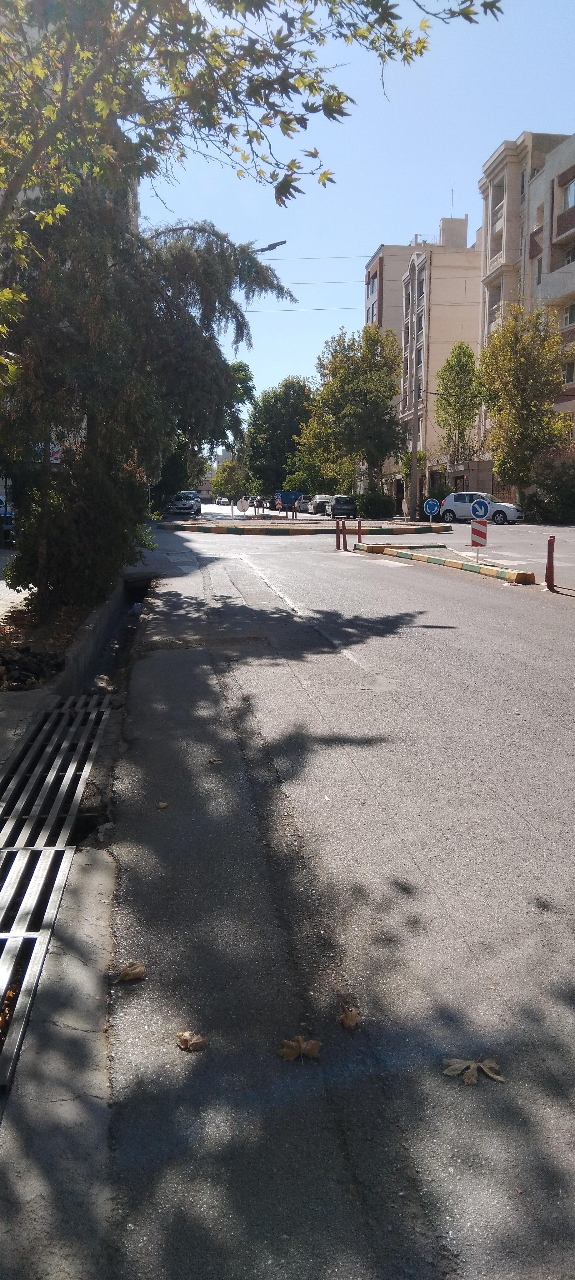 عکس میدان استاد فرشچیان ۵