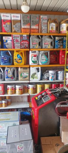 عکس تعویض روغن وحید