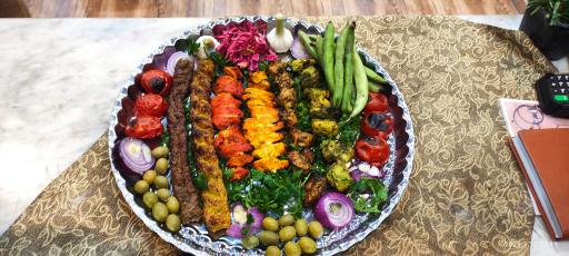 عکس کافه رستوران سنتی آهیل 