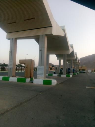 عکس پمپ گاز CNG