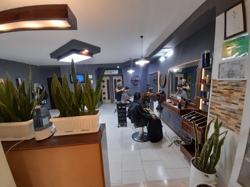 عکس آرایشگاه و آموزشگاه بهزاد