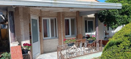 عکس متل آزادی