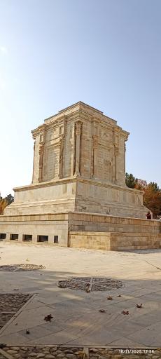 عکس آرامگاه فردوسی