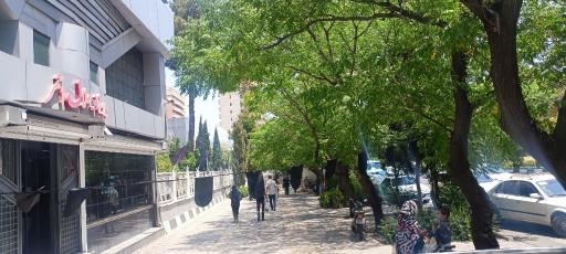 عکس داروخانه هلال احمر