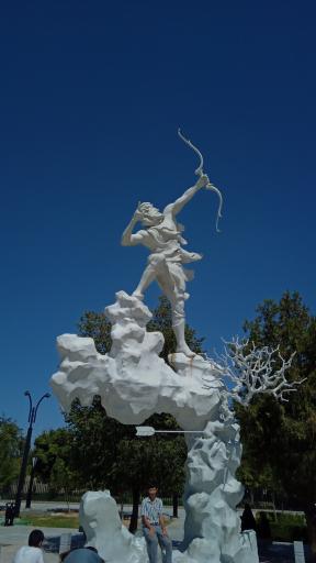 عکس مجسمه آرش کمان گیر