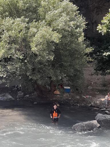 عکس آبشار فصلی