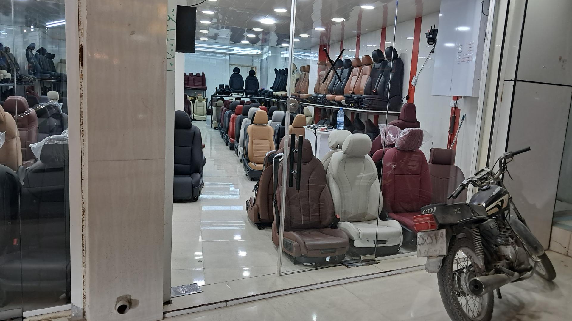 عکس صندلی خلبانی پورشمس