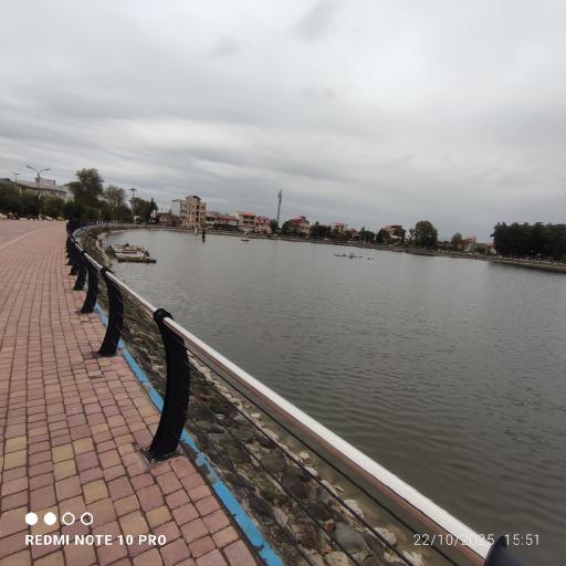 عکس استخر و پارک پاشوران