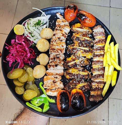 عکس رستوران فاطیما گل