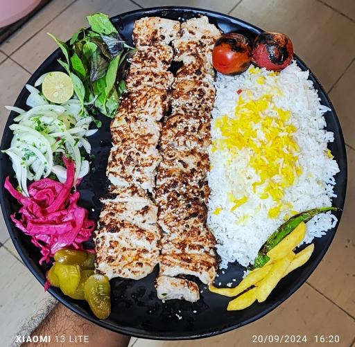 رستوران فاطیما گل