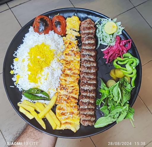 رستوران فاطیما گل