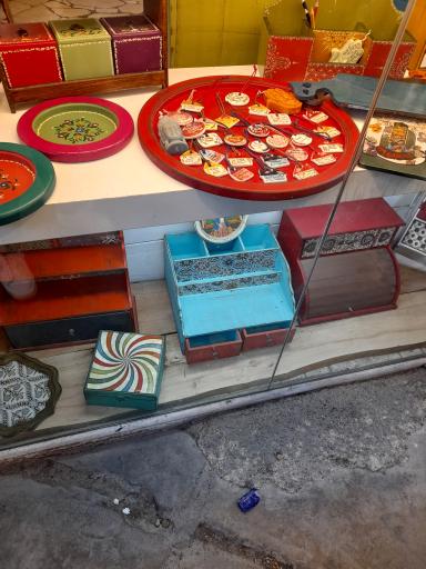 عکس بازارچه خود اشتغالی لاله