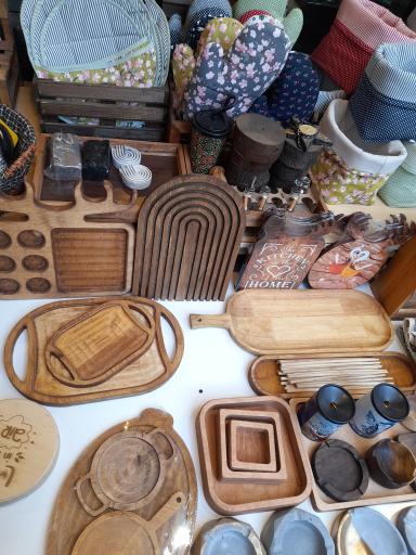 عکس بازارچه خود اشتغالی لاله