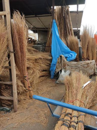 عکس ورودی بازار کهنه در میدان