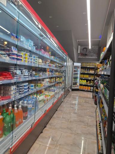 عکس فروشگاه زنجیره ای افق کوروش بهنمیر