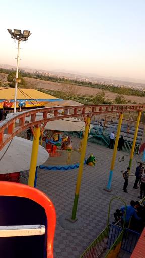 عکس پارک سرزمین شادی