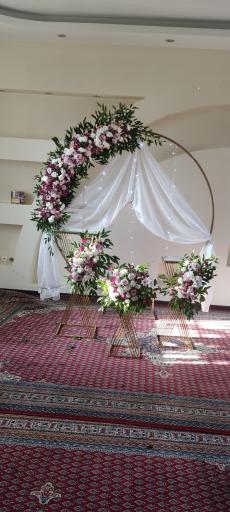 عکس پخش ظروف یکبار مصرف و تم تولد صانع