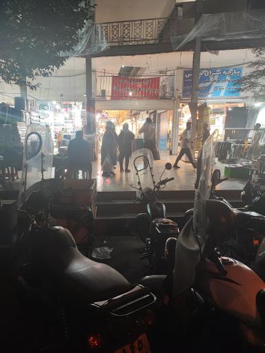 عکس بازار پارچه و پرده مولوی