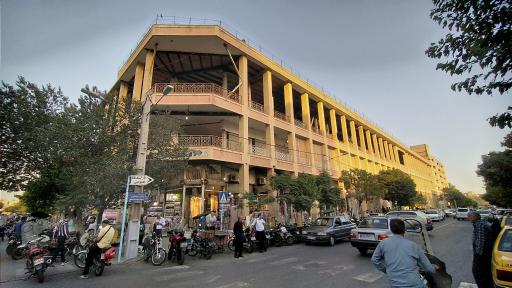 عکس بازار پارچه و پرده مولوی