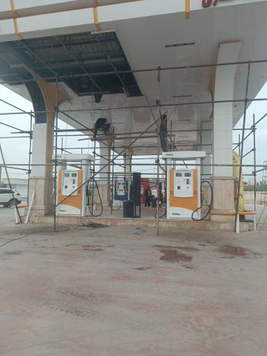 عکس پمپ بنزین اسبو