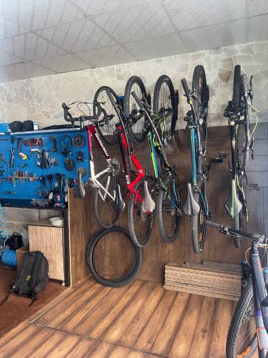 عکس تعمیرگاه تخصصی دوچرخه میرزایی