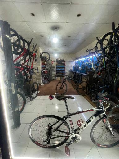 عکس تعمیرگاه تخصصی دوچرخه میرزایی
