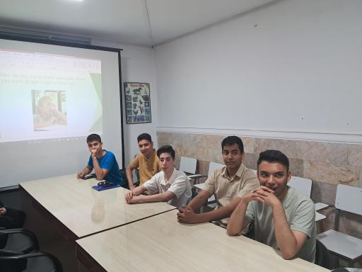 عکس آکادمی زبان های خارجی مهر پویا