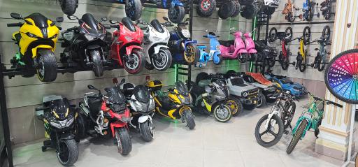 عکس فروشگاه دوچرخه رالی