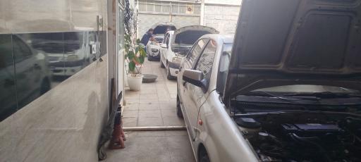 عکس تست انژکتور و باطری سازی نوین صنعت
