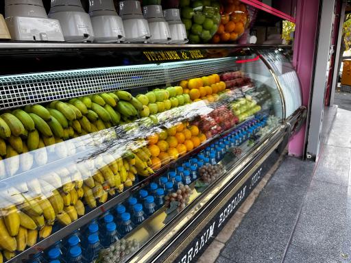 عکس آبمیوه و بستنی ابراهیم برلیان تهرانپارس