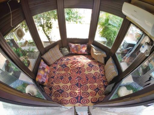 عکس مجموعه پذیرایی عمارت صفا