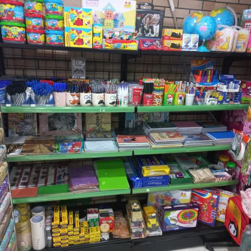 عکس فروشگاه مانلی