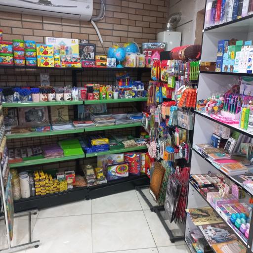 عکس فروشگاه مانلی