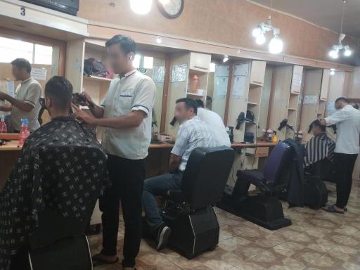 عکس آرایشگاه مردانه فروشگاه اتکا شهید چمران