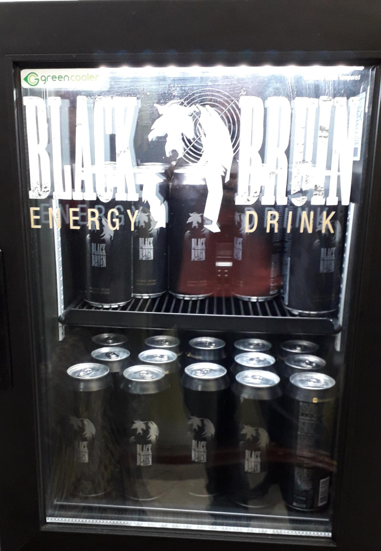 عکس فروشگاه دامون نماینده نوشابه انرژی زا بلک