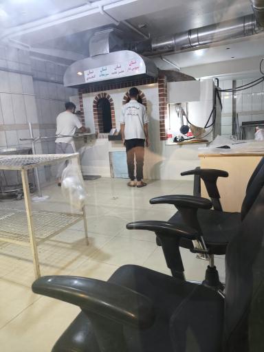 عکس نانوایی سنگکی صبح دوست 